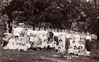 Women's Relief Corp Picnic, 1910.